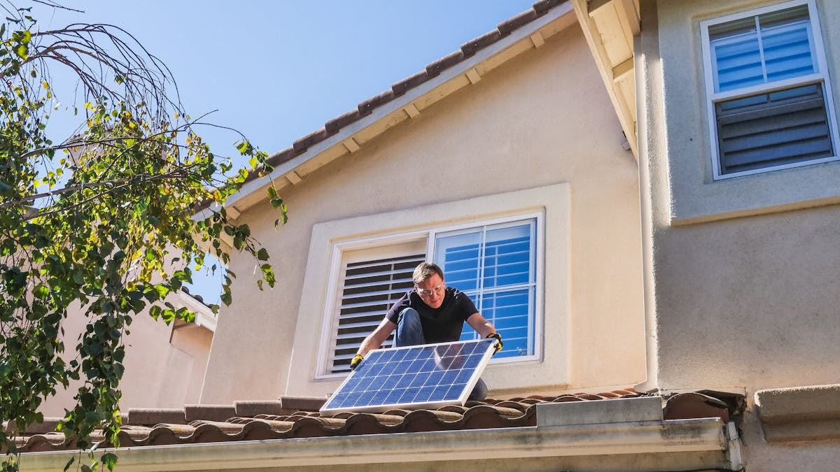 Optimizing Your Home with Solar Panel Installation: Strategies for Maximum Efficiency and Savings